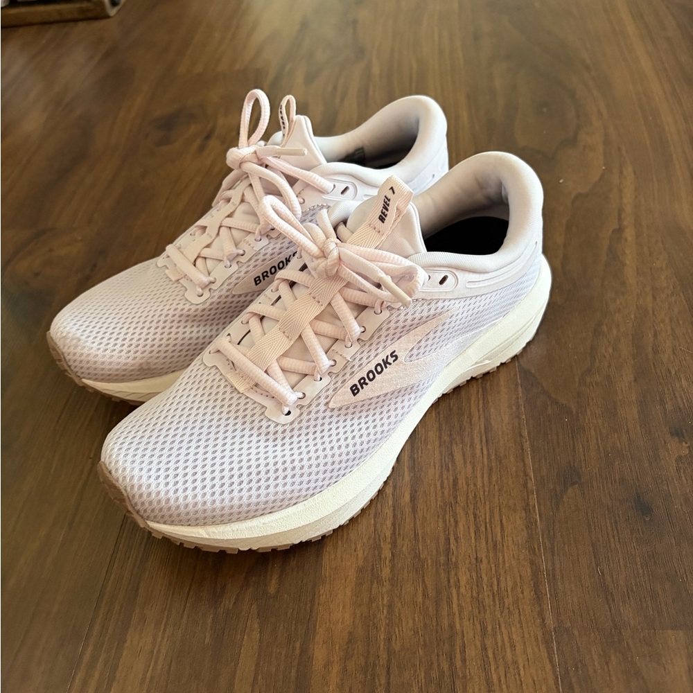 Brooks Women's Light Pink Athletic Shoes